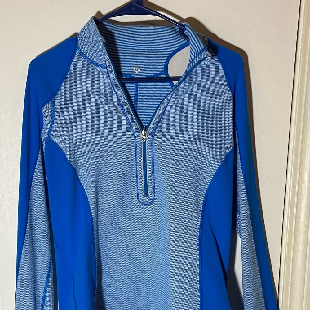 lululemon athletica reversible Blue and white Jacket